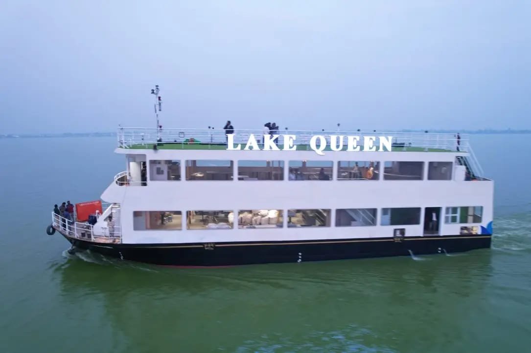 Lake Queen